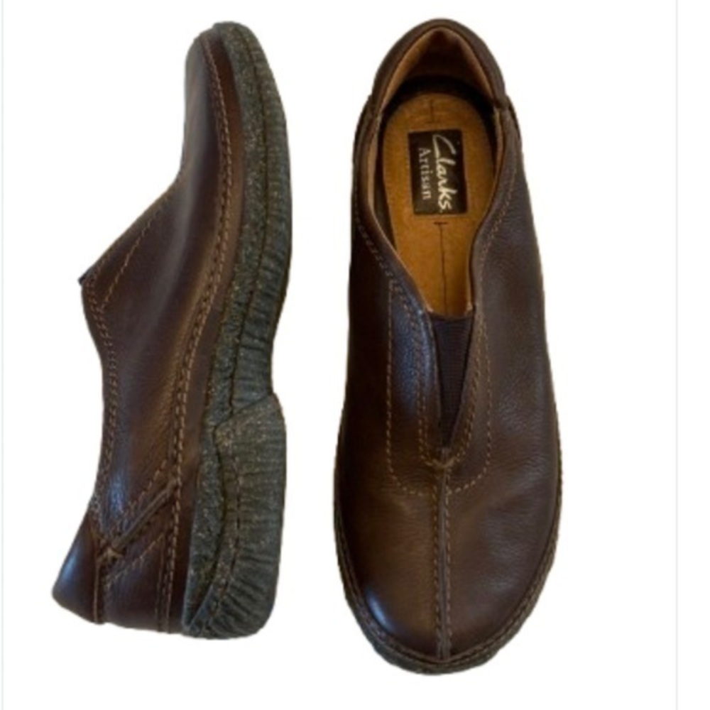 Clarks Artisan Brown Slip-On Loafers for Everyday Comfort